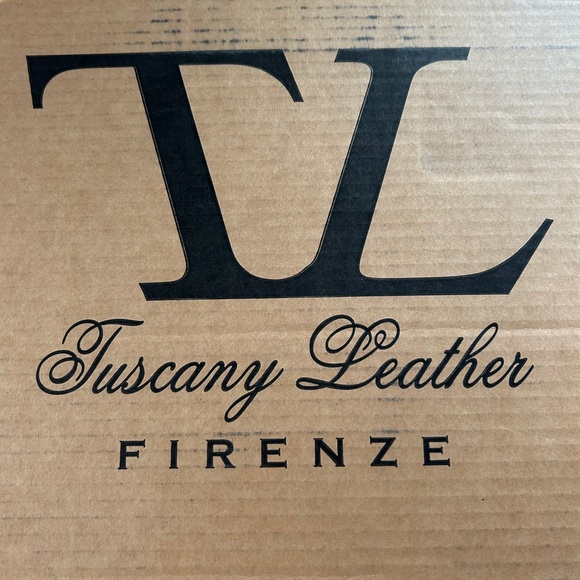 Tuscany Leather Black Leather Convertible Handbag - Picture 10 of 10